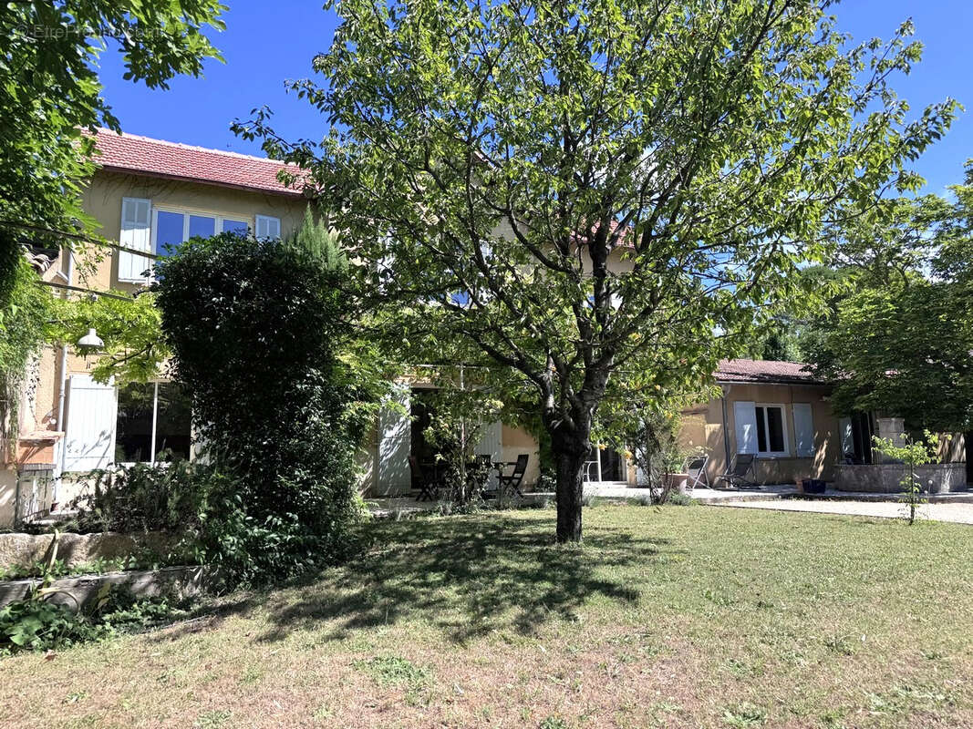 Maison à LES ANGLES