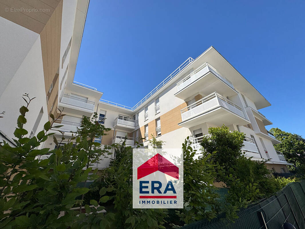 Appartement à SARTROUVILLE