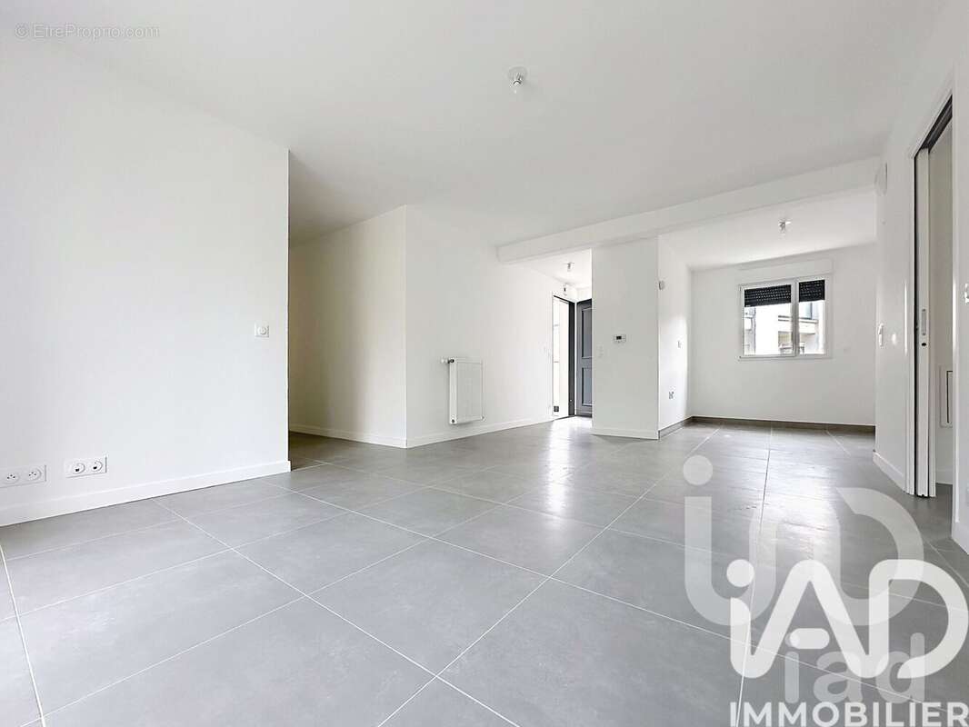 Photo 2 - Appartement à RUBELLES