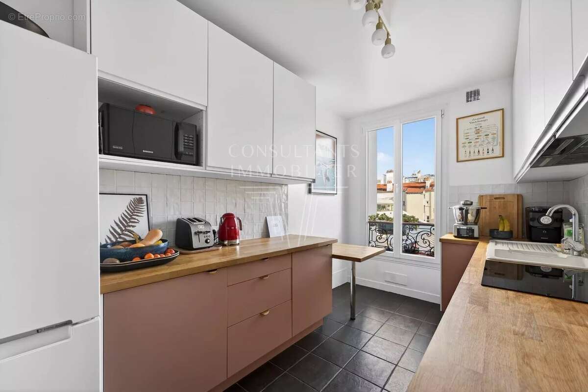 Appartement à LEVALLOIS-PERRET