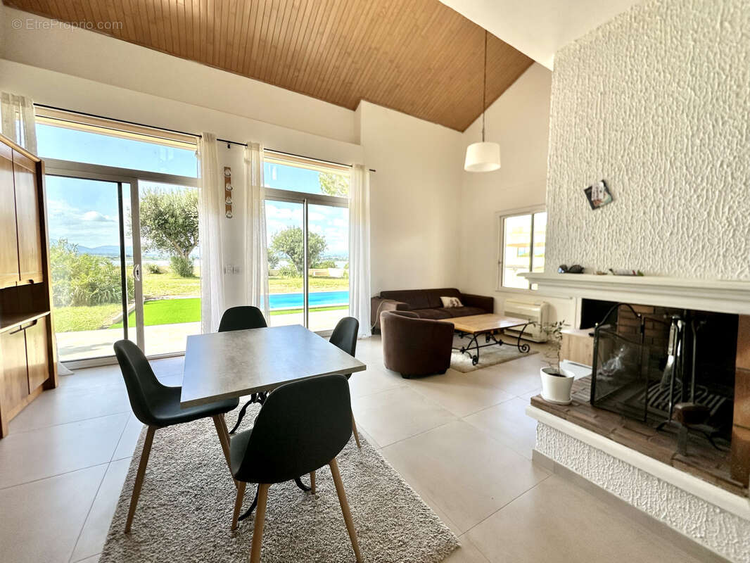 Maison à VILLENEUVE-DE-LA-RAHO