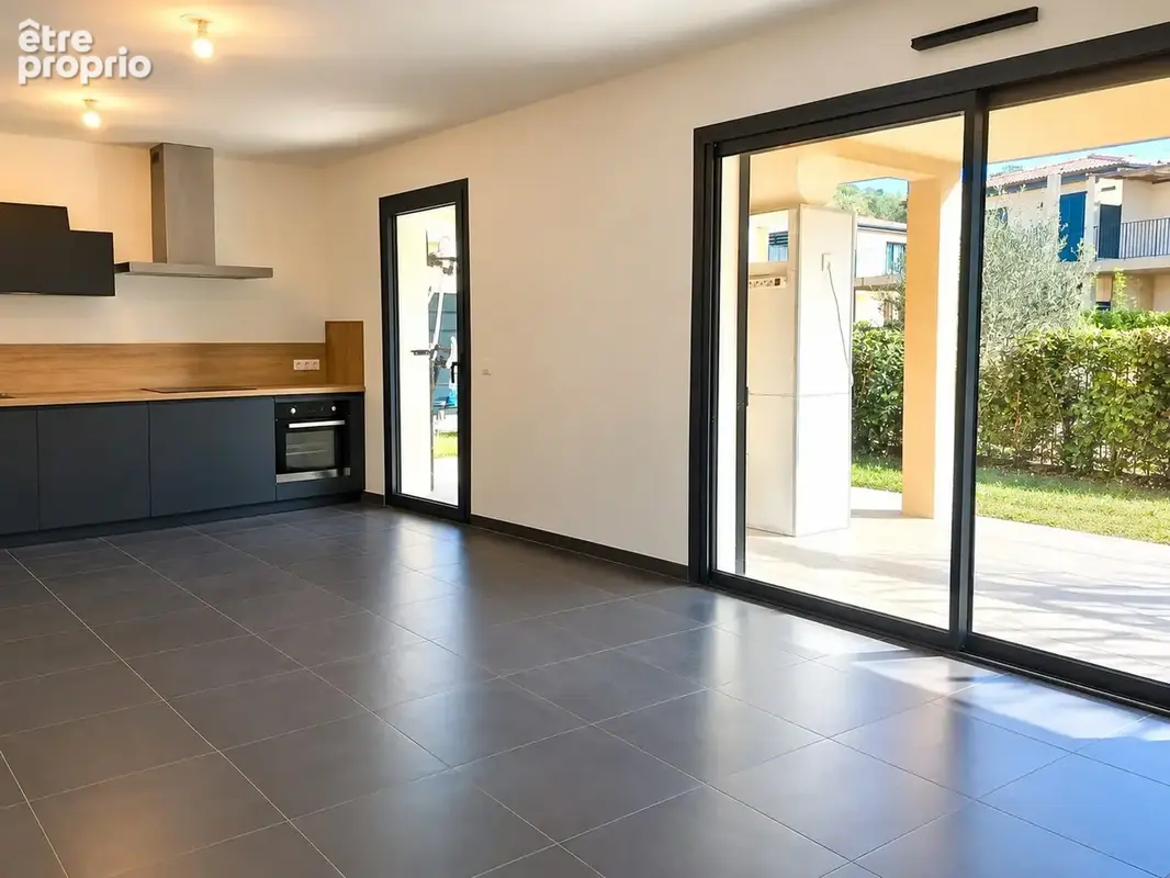 Appartement T3 avec terrasse et piscine à Bonifacio - photo 3