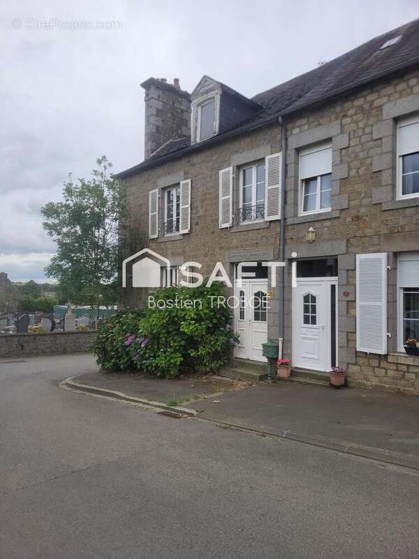 Photo 2 - Maison à ISIGNY-LE-BUAT