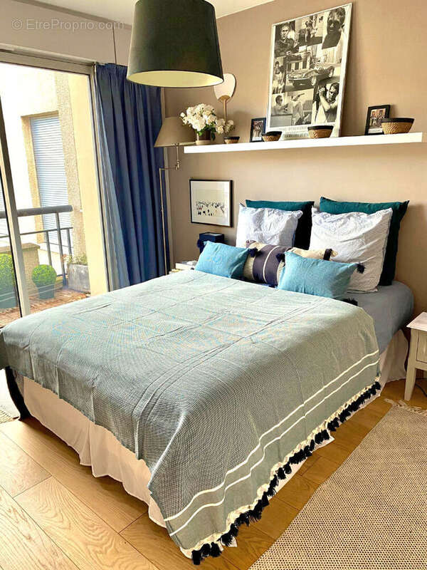 Appartement à SURESNES