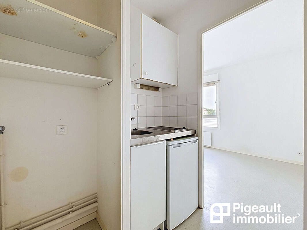 Studio à vendre - Proche université - Rennes - Quartier Beaulieu - Parking - photo 3