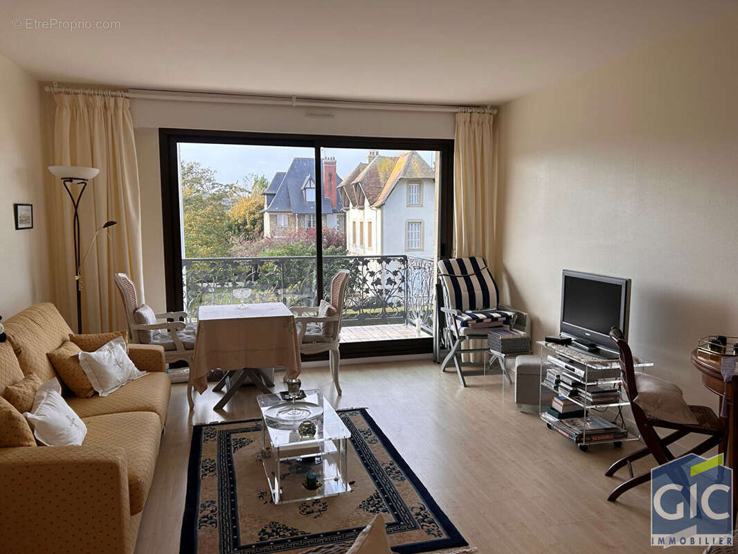 Appartement à DEAUVILLE