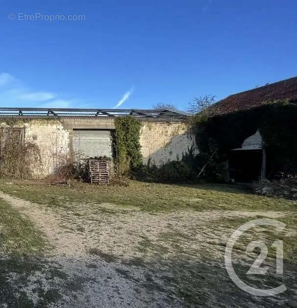 Maison à LES GRANDES-LOGES