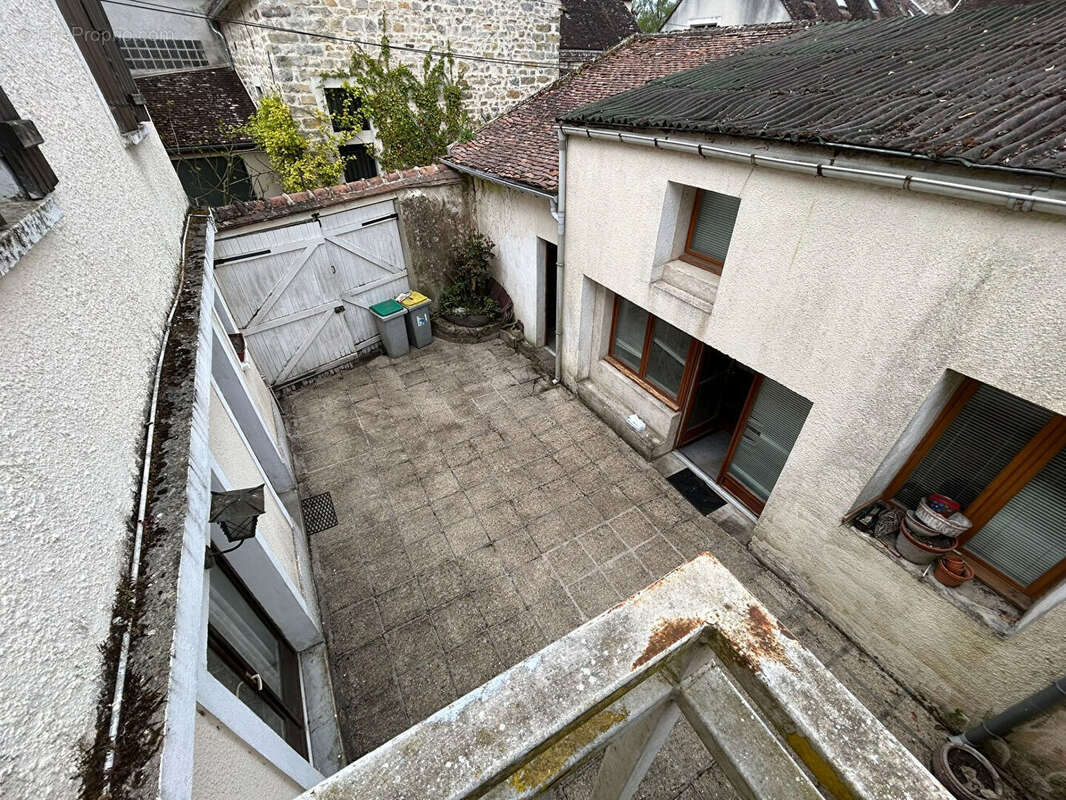 Maison à RECLOSES