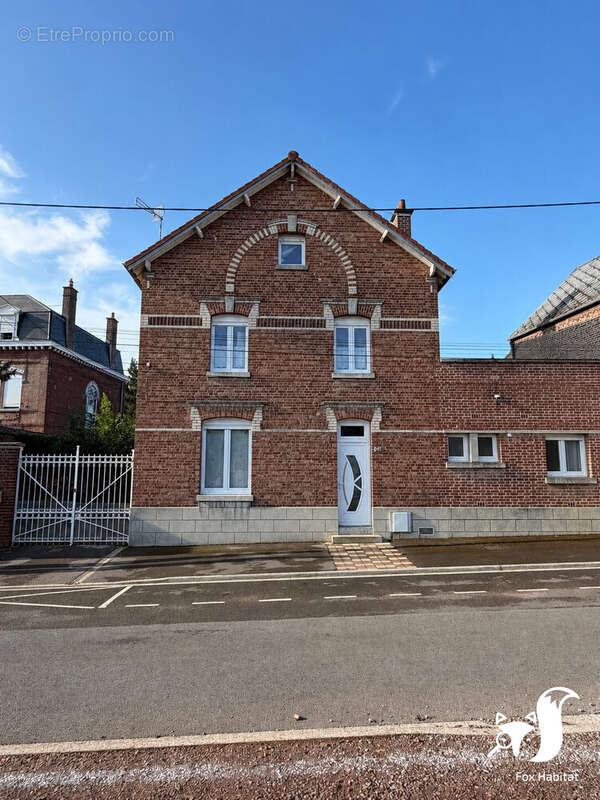 Maison 115 m² à Rumilly-En-Cambresis  - photo 2