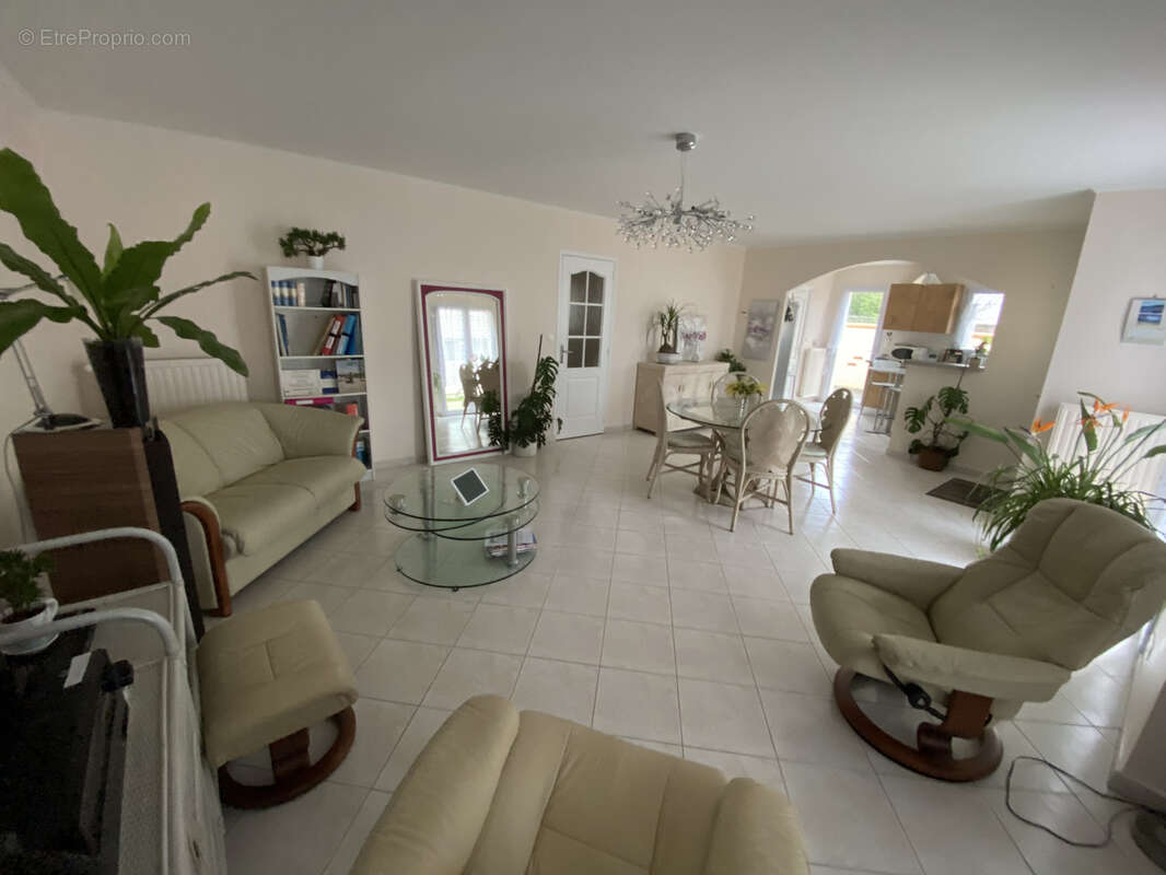 Maison à SAINTE-PAZANNE