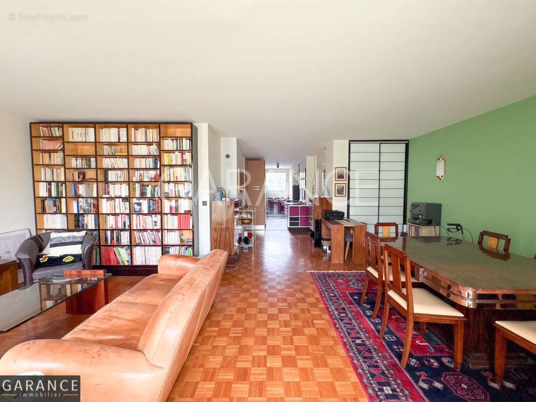 Appartement à PARIS-12E