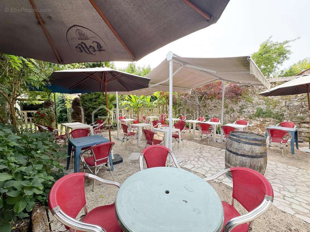 Commerce à PRESLES-EN-BRIE