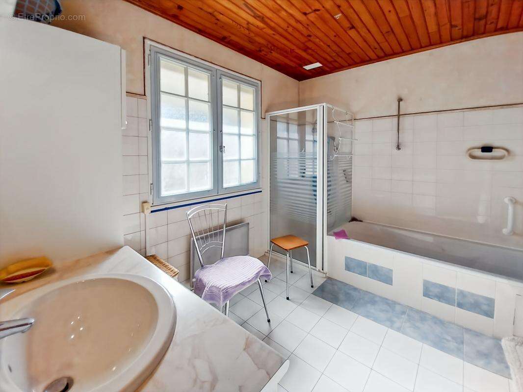 Maison à POMEROLS