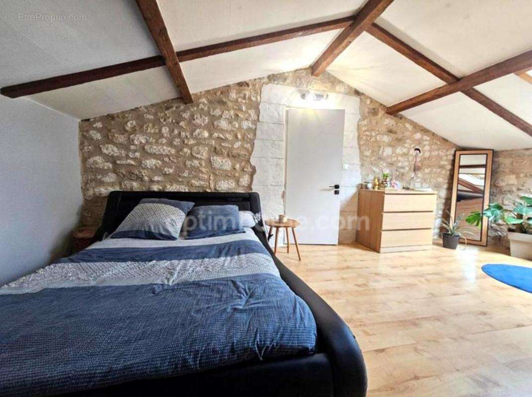 Maison en pierre atypique de 122 m² 3 chambres et 1 bureau – Coup de cœur assuré à MAGNAC SUR TOUVRE (16) - photo 12