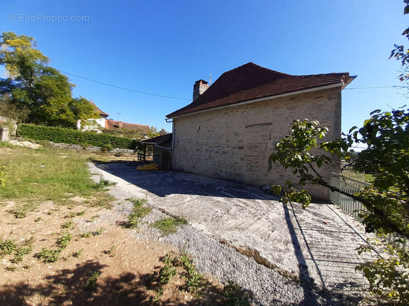 Maison à LIMOGNE-EN-QUERCY