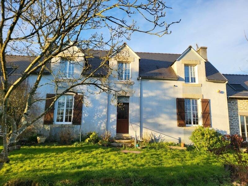 Maison à PLOGASTEL-SAINT-GERMAIN