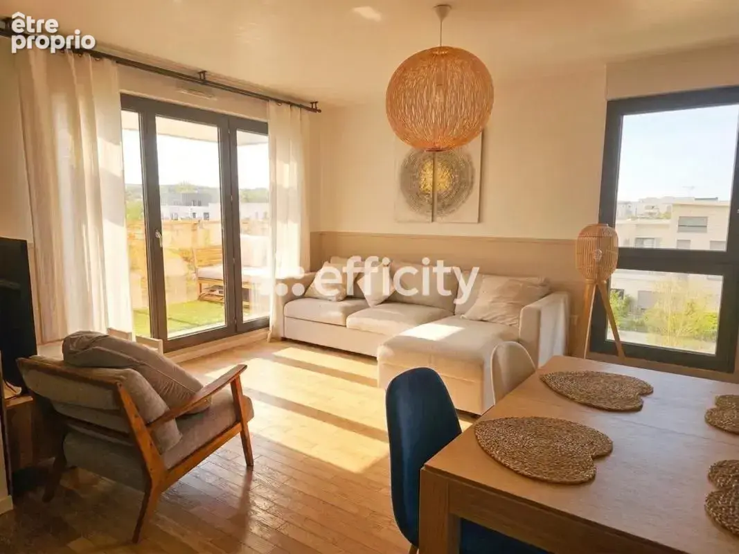 Appartement à SAINT-CYR-L'ECOLE
