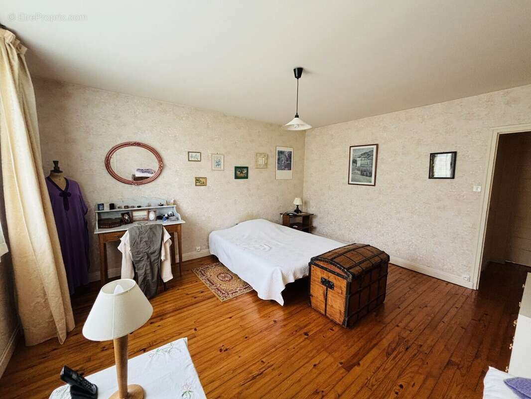 Maison 188 m² à Montchenu  - photo 6