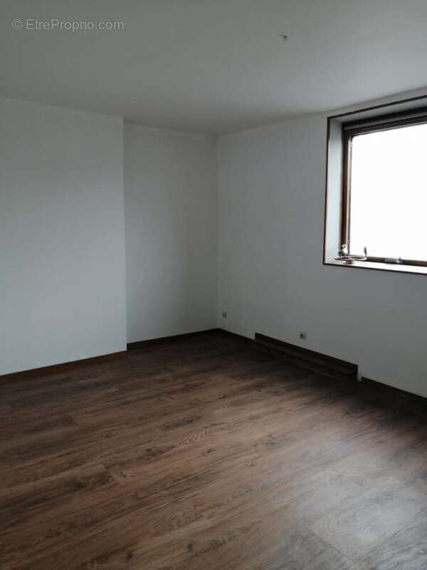 Maison à SAINT-QUENTIN