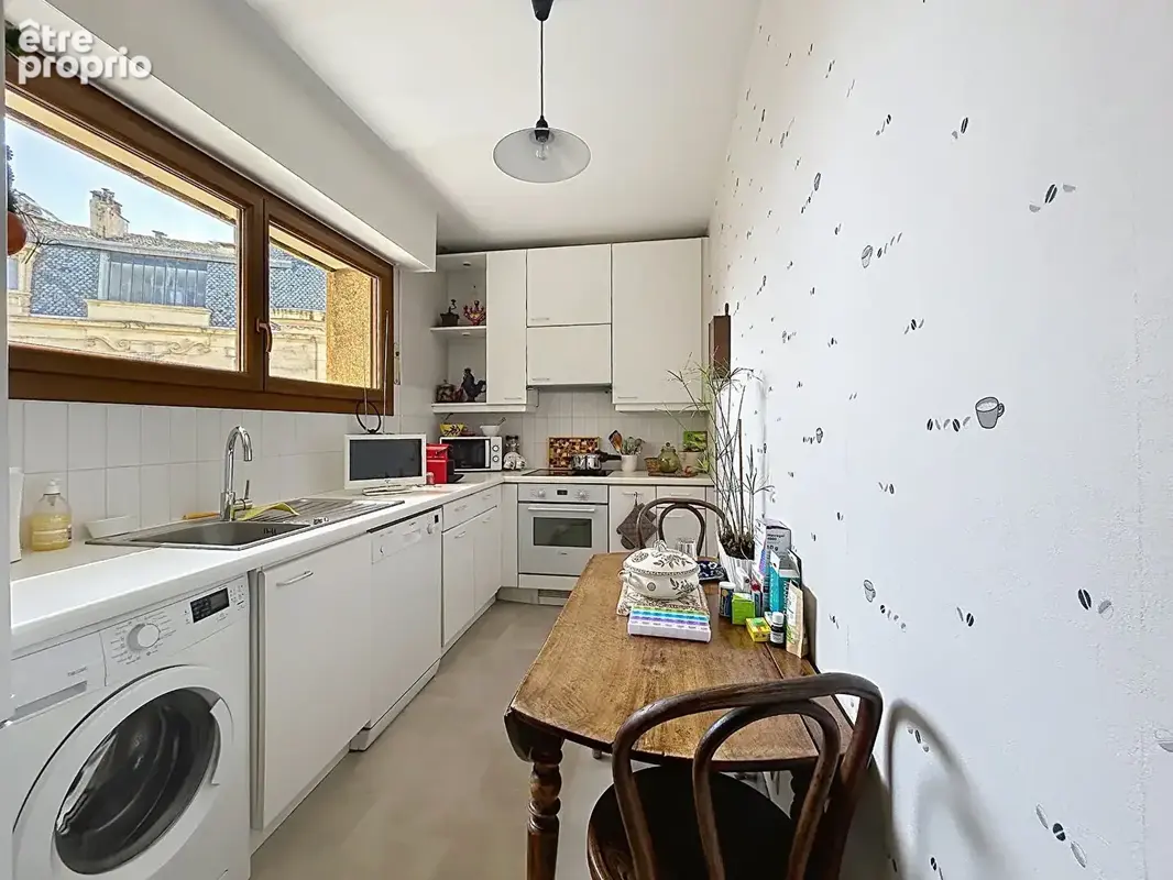Vends appartement 3 pièces avec balcon secteur Castellane - photo 3