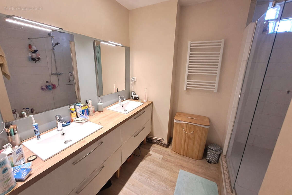 Maison à SOUCIEU-EN-JARREST