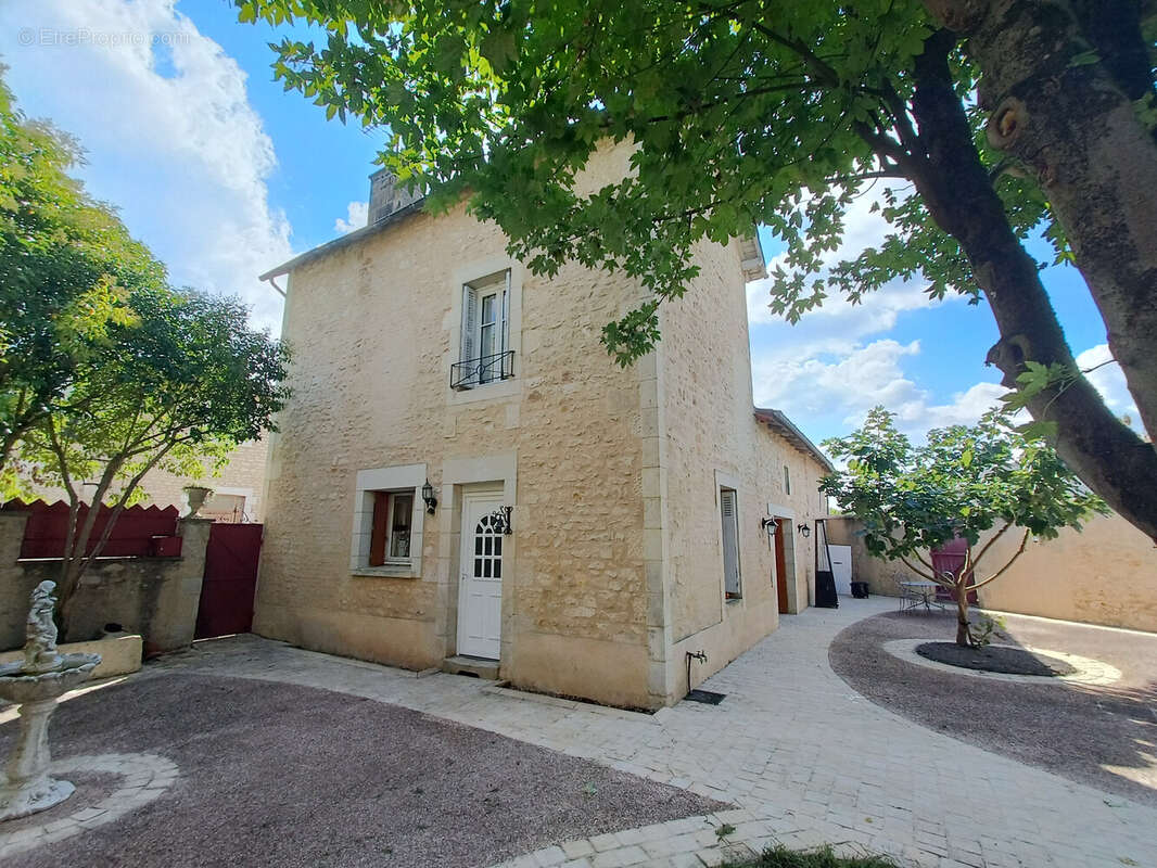 Maison à CHAUVIGNY