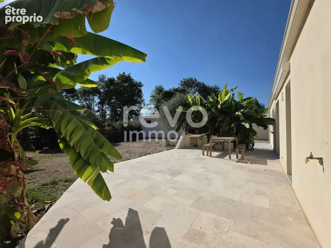 Maison familiale 109m² - 4 chambres - La Limouzinière (44310) - photo 9