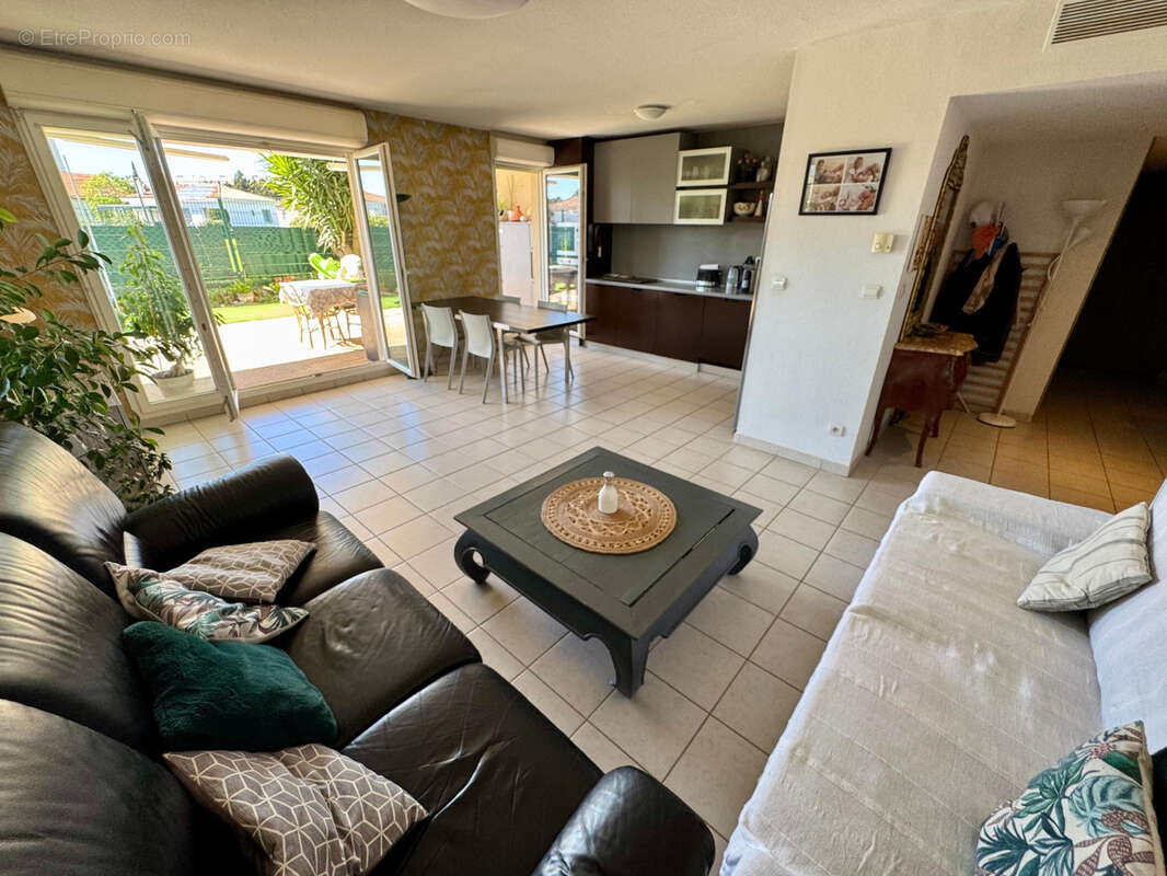 Appartement à MARSEILLE-9E