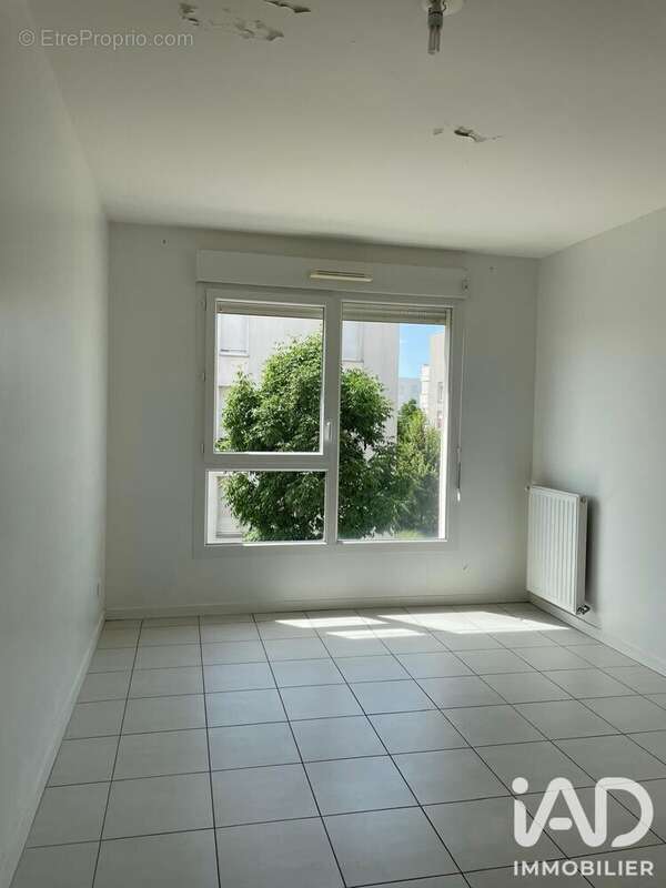 Photo 3 - Appartement à VAULX-EN-VELIN