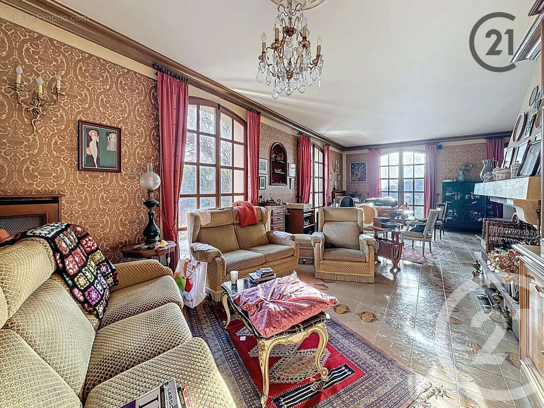 Maison à SAINT-ANDRE-LES-VERGERS