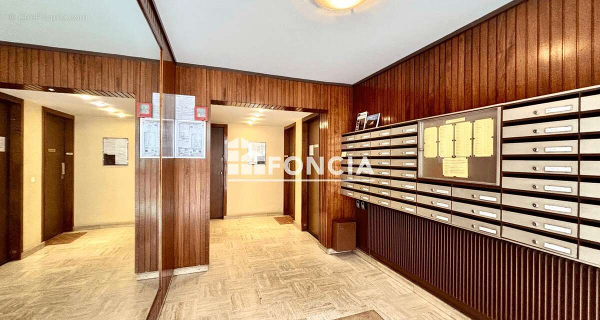 Parking à PARIS-14E