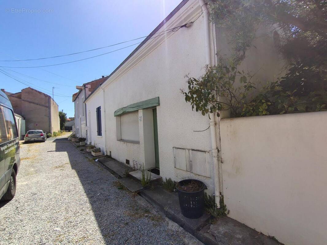 Photo 1 - Maison à LA ROCHELLE