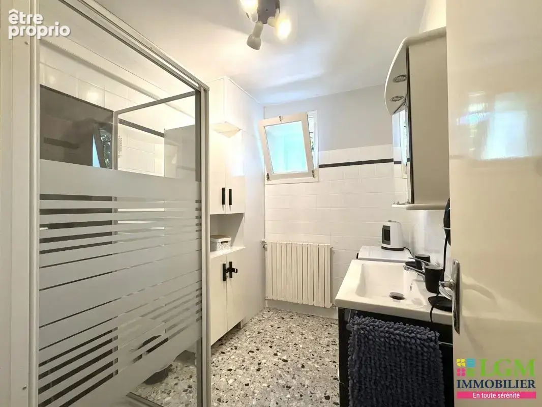 Gaillac, maison de 175 m² avec piscine, garage-atelier et terrain clôturé de 1800 m² - photo 10