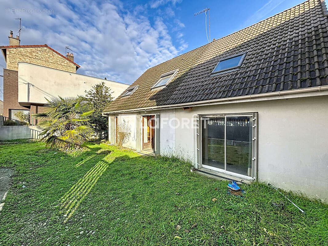Maison à VILLEJUIF