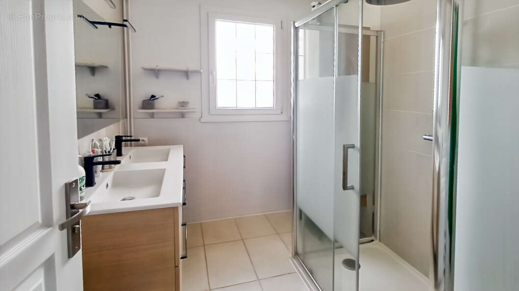 Maison à SAINT-MARCEL