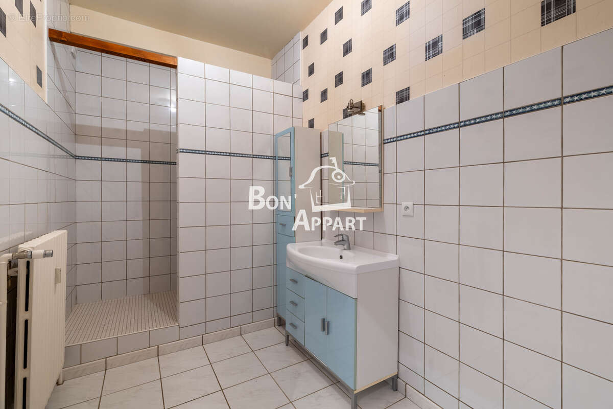 Appartement F2 avec entrée individuelle, garage et cellier   Centre de Rombas - photo 4