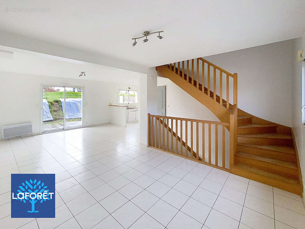 Maison à LECOUSSE