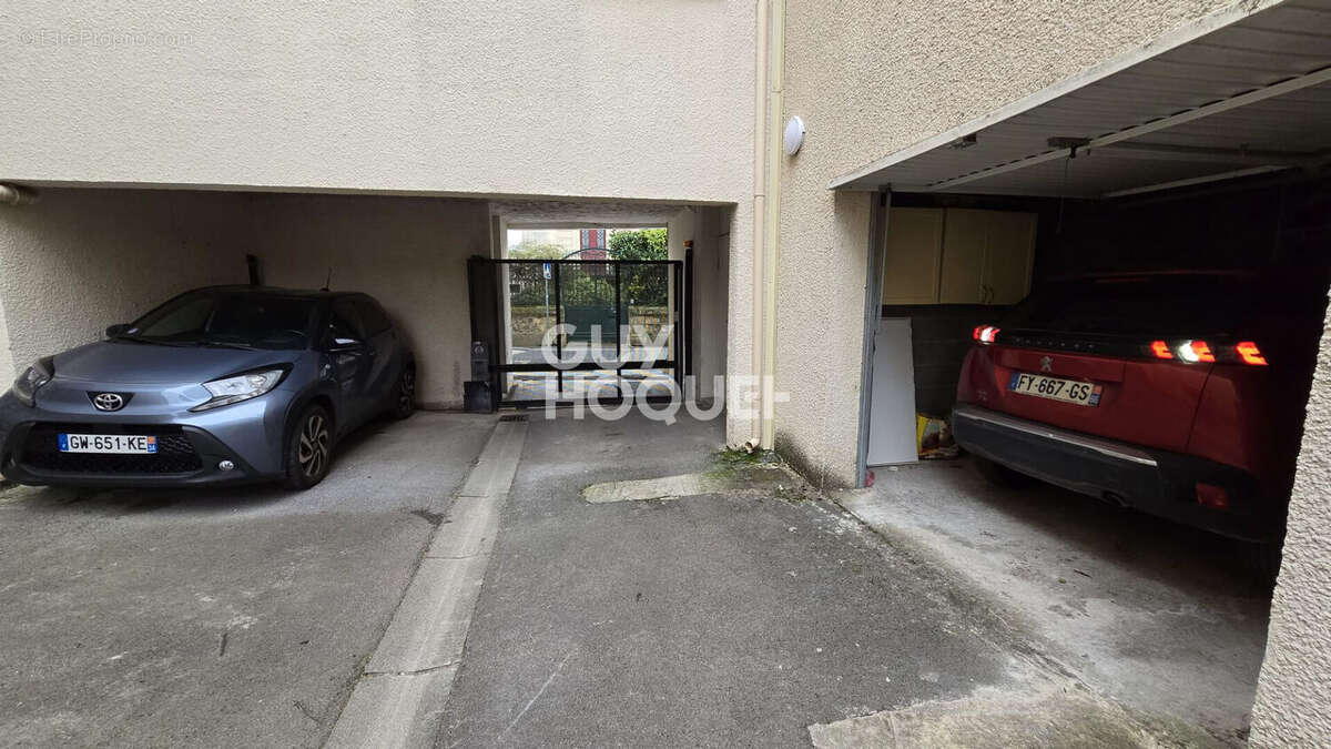 Appartement à COURNONTERRAL