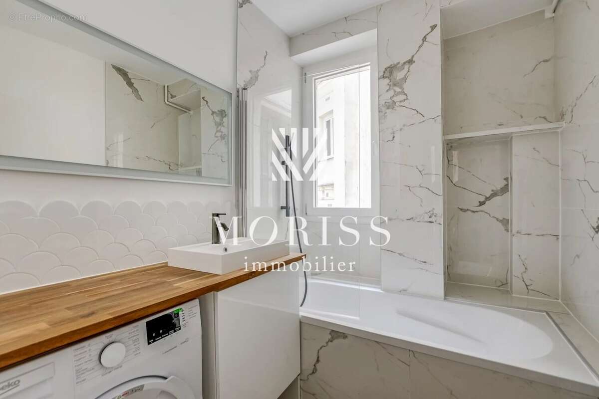 Appartement à PARIS-17E