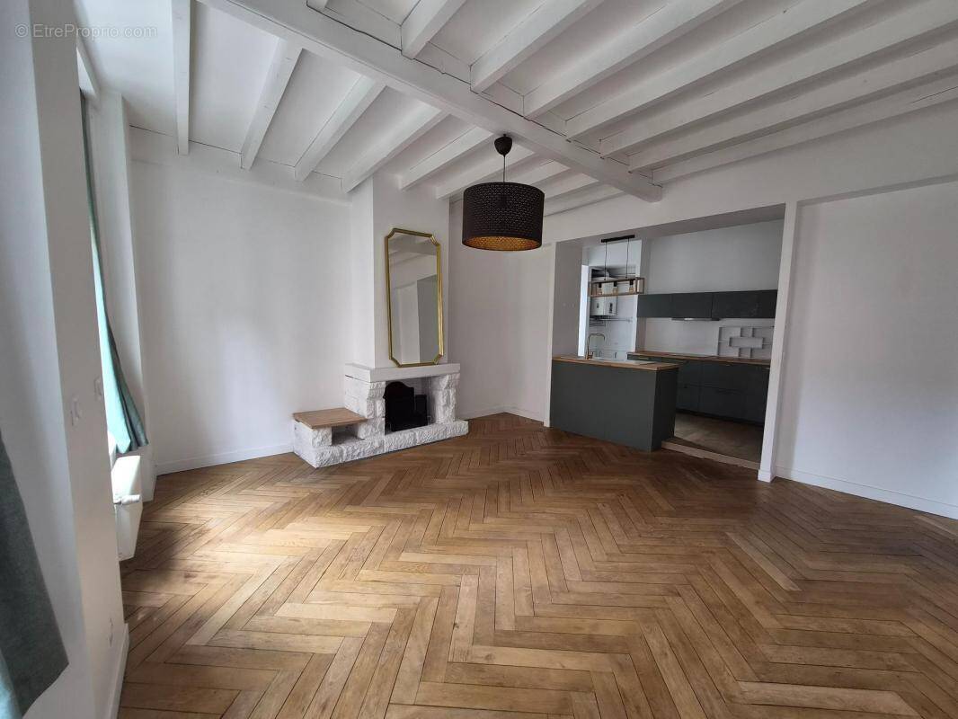 Appartement à SAINT-ETIENNE