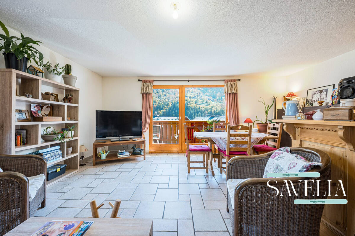 Appartement à LES ALLUES