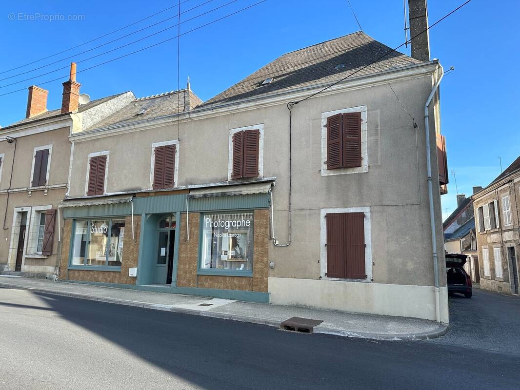 Maison à NEUVY-SAINT-SEPULCHRE