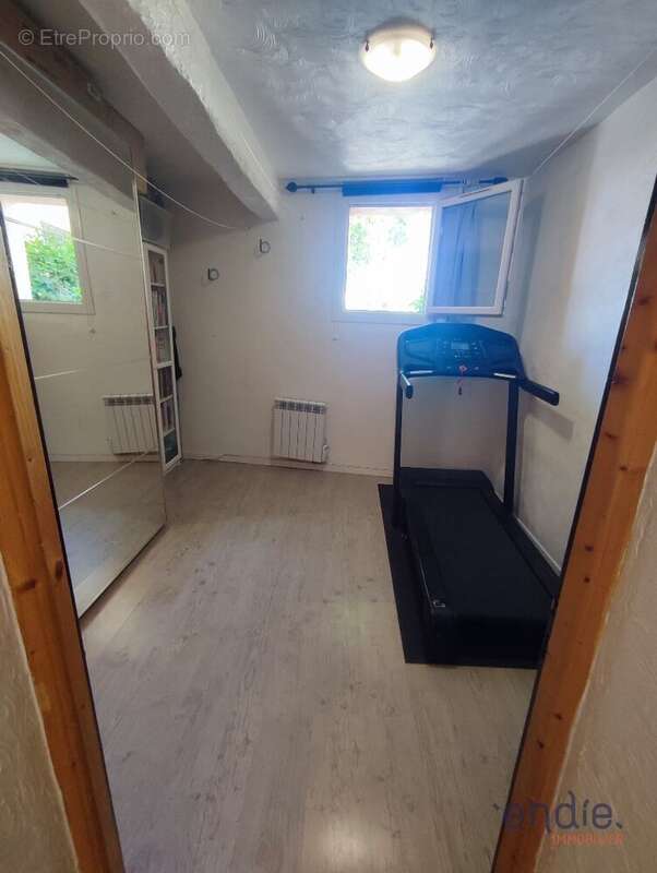 Appartement à LORGUES