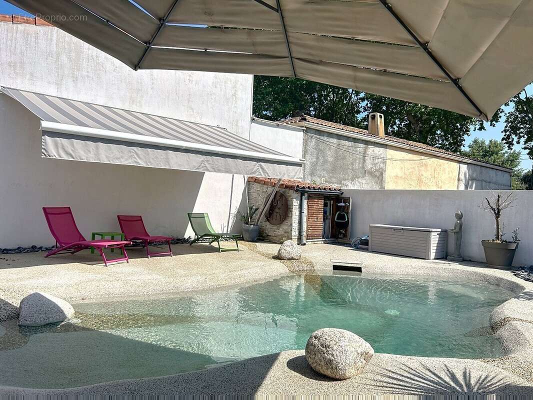 Maison à SAINT-JEAN-DE-VEDAS