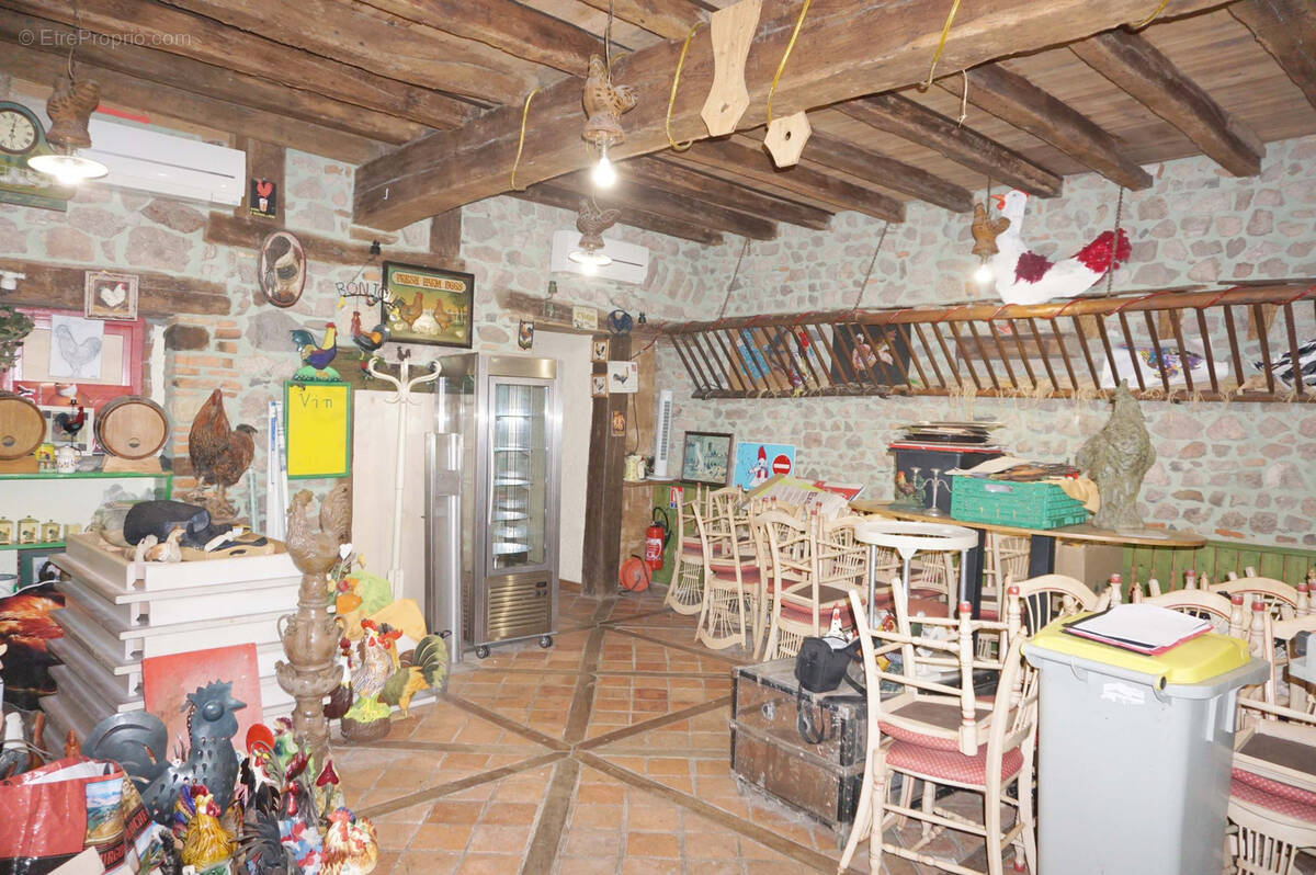 Appartement à MATOUR