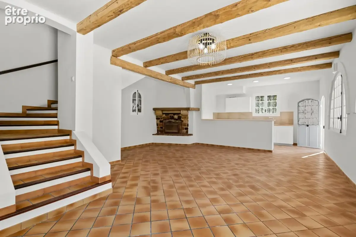 Maison 4 pièces 101 m² à vendre à Carros (06510) - photo 4