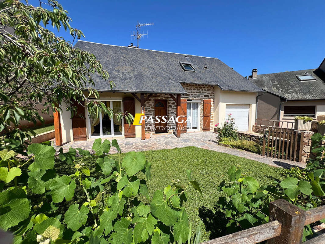 Maison à ONET-LE-CHATEAU