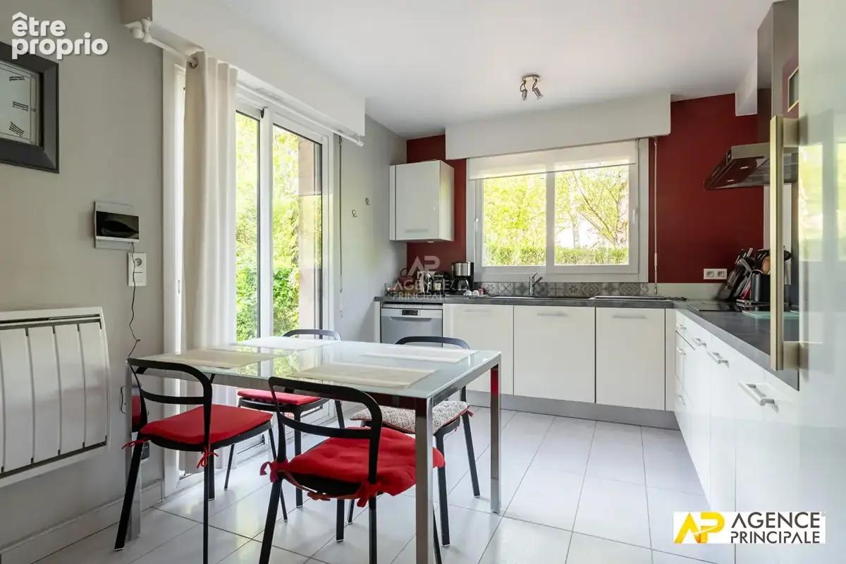 Maison 7 pièce(s) 160 m2 - photo 6