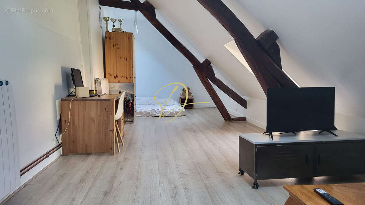 Maison à EPERNON