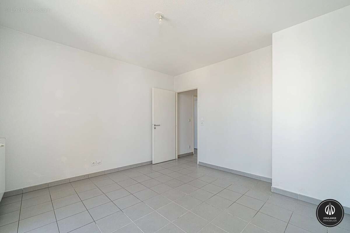 Appartement à MARSEILLE-3E